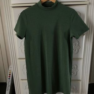 Forever 21 knee length, short sleeve green dress